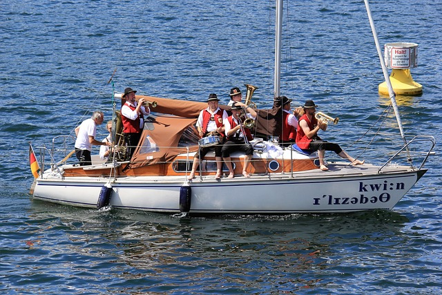 但他们在比 但他们在比